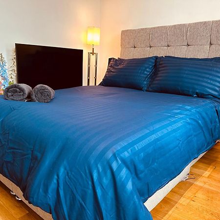 Stunning One Bedroom Studio Flat Londen Buitenkant foto